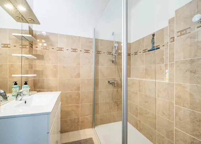 Doux Zephir * Frejus